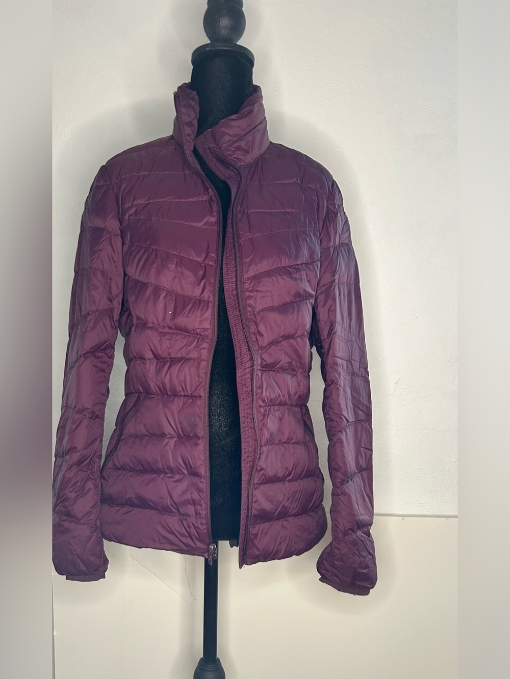 Lands' End Women's Puffer Jacket in Plum